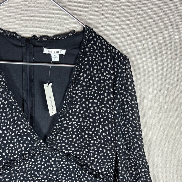 Miami > New Black and White Kelis Scattered Speckle Mini Dress Extra Large - Picture 3 of 12